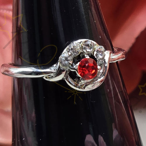 Tiara Ring in Red