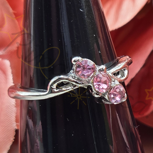 Ribbon Ring in Pink
