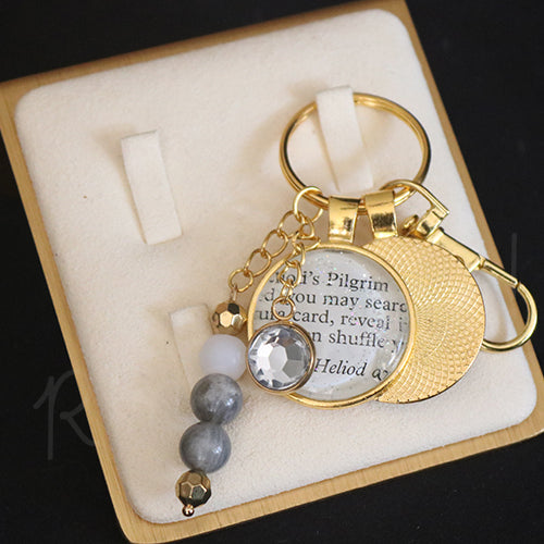 Magic the Gathering Keychain - Heliod's Pilgrim